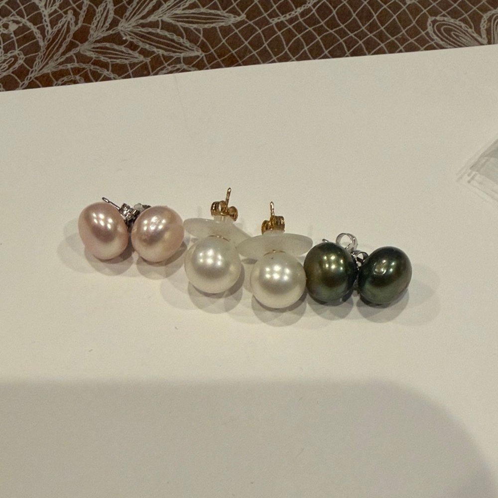 Elegant Pearl Stud Earrings Set